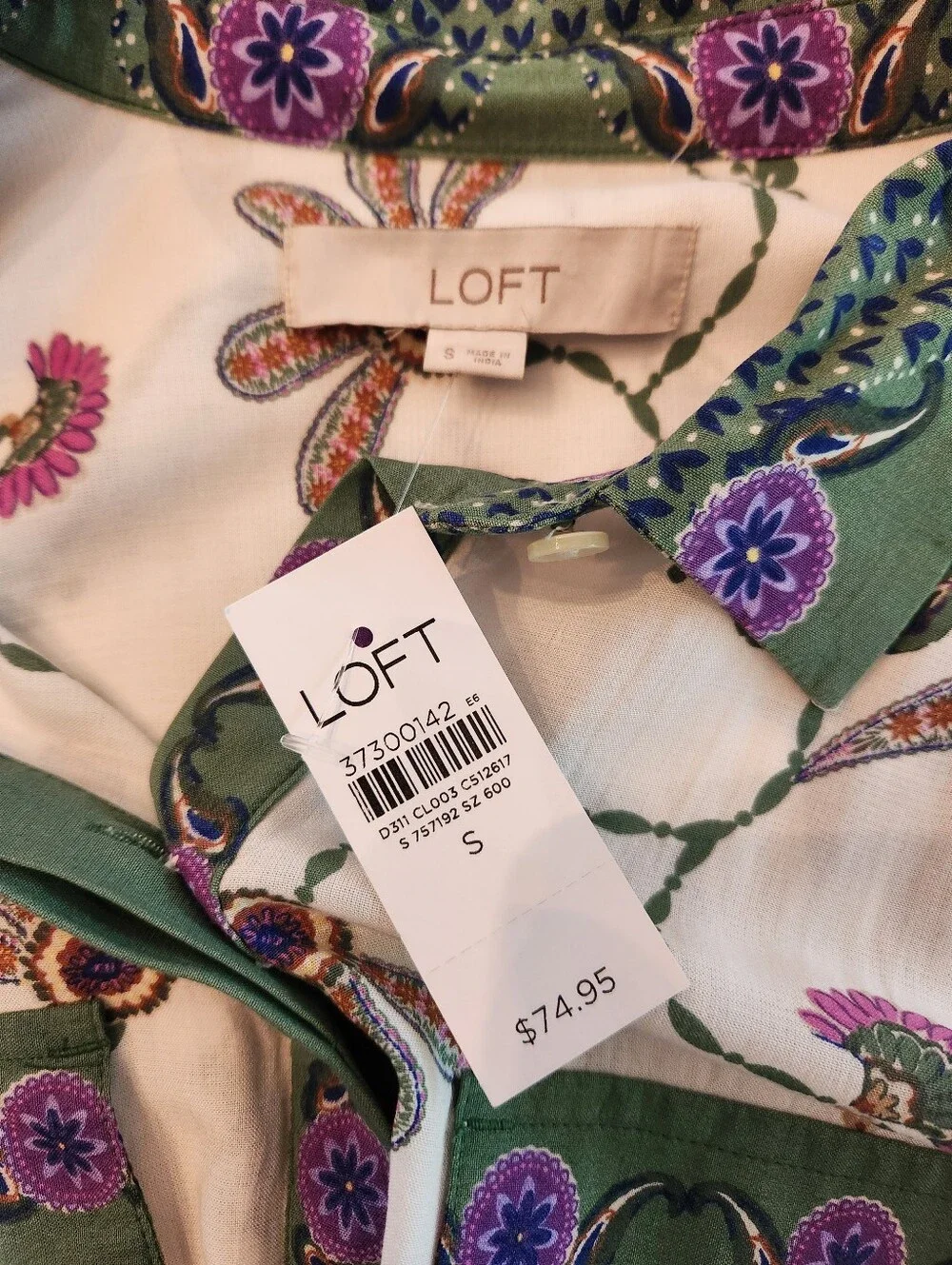 NEW Loft Floral Peacock Print Button Down Blouse Size Small